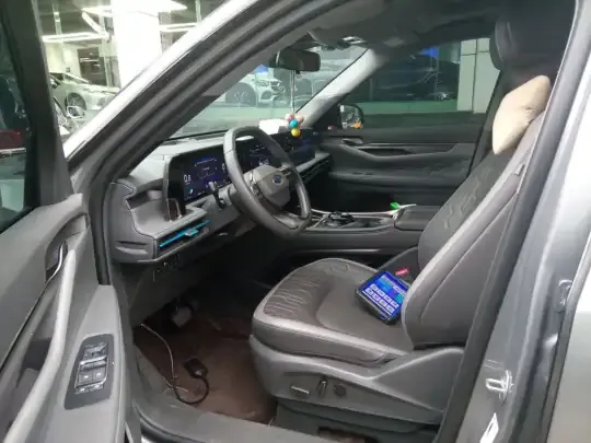 Ford Edge 2023 (25600 км)
