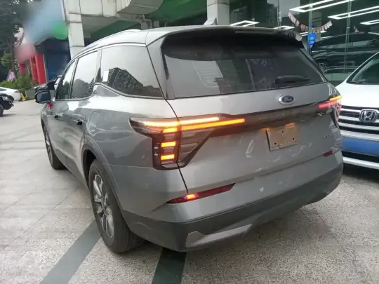 Ford Edge 2023 (25600 км)