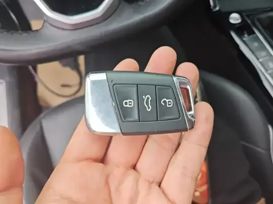 Volkswagen Passat 2023 (16000 км)