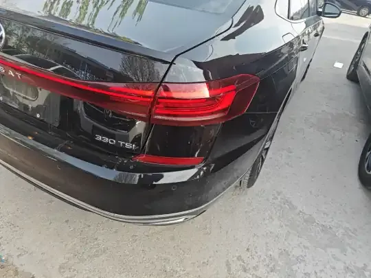 Volkswagen Passat 2023 (16000 км)