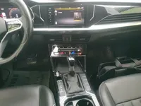 Volkswagen Passat 2023 (71900 км)