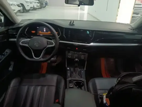 Volkswagen Passat 2023 (94800 км)