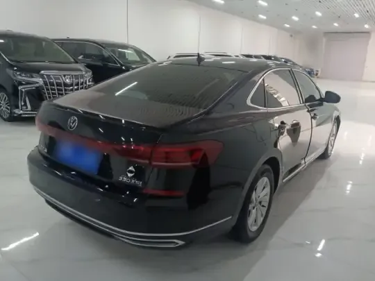 Volkswagen Passat 2023 (94800 км)