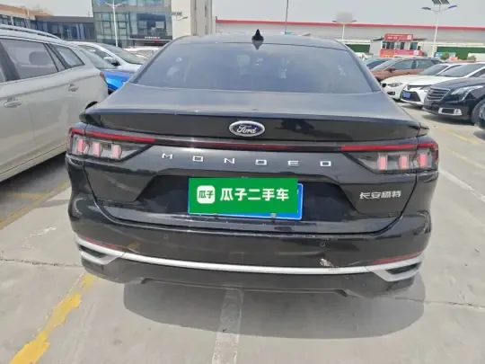 Ford Mondeo 2023 (20800 км)