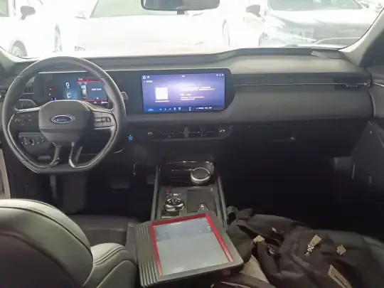 Ford Mondeo 2023 (14800 км)