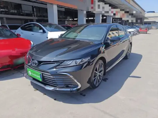 Toyota Camry 2023 (32600 км)