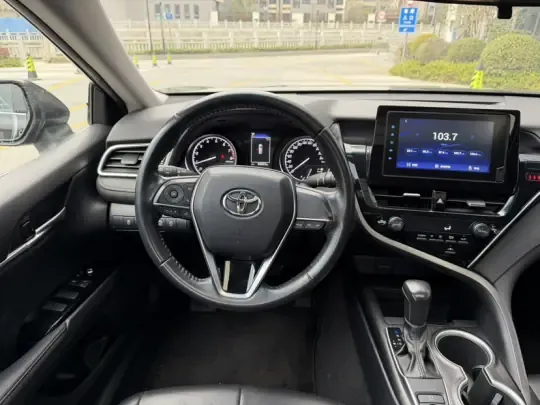 Toyota Camry 2023 (65800 км)