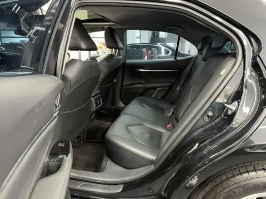 Toyota Camry 2023 (65800 км)