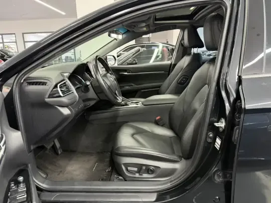 Toyota Camry 2023 (65800 км)