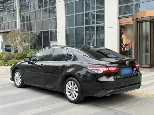 Toyota Camry 2023 (65800 км)