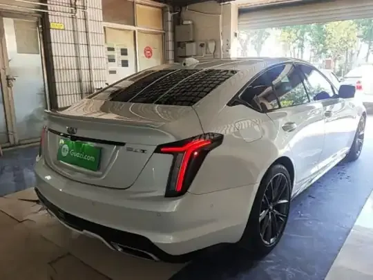 Cadillac CT5 2023 (26400 км)
