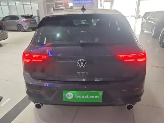 Volkswagen Golf GTI 2023 (18300 км)