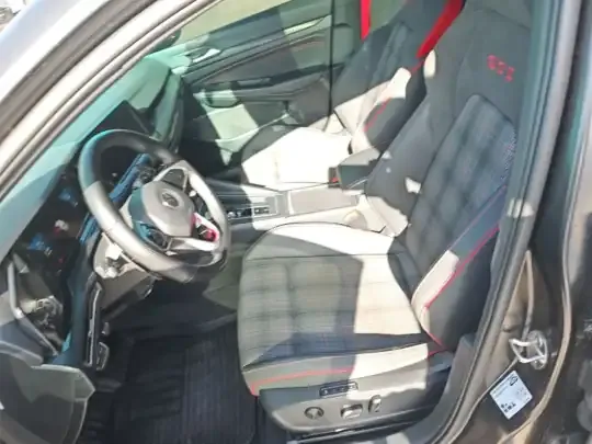 Volkswagen Golf GTI 2021 (41100 км)