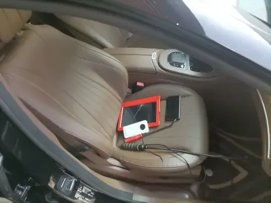 Mercedes-Benz E-Class 2023 (32700 км)