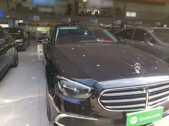 Mercedes-Benz E-Class 2023 (32700 км)