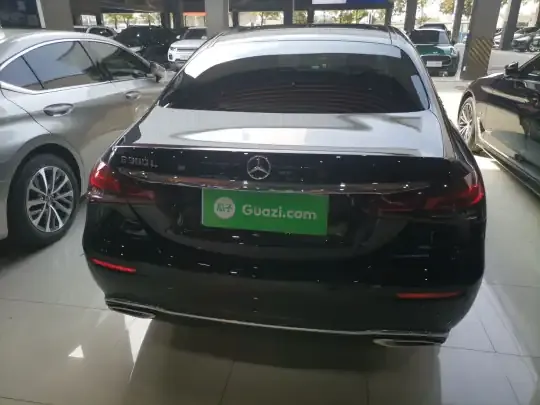 Mercedes-Benz E-Class 2023 (32700 км)