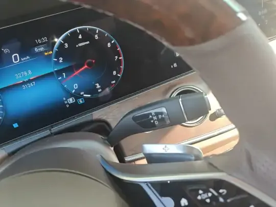 Mercedes-Benz E-Class 2023 (31200 км)