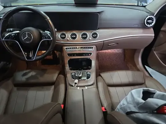 Mercedes-Benz E-Class 2023 (95100 км)