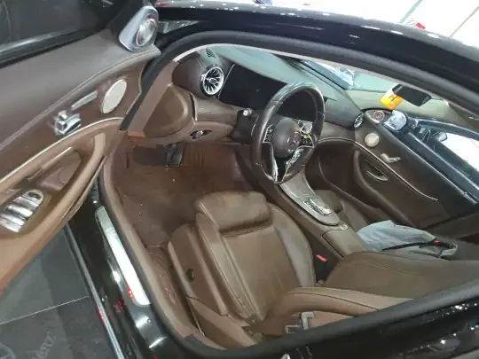 Mercedes-Benz E-Class 2023 (95100 км)