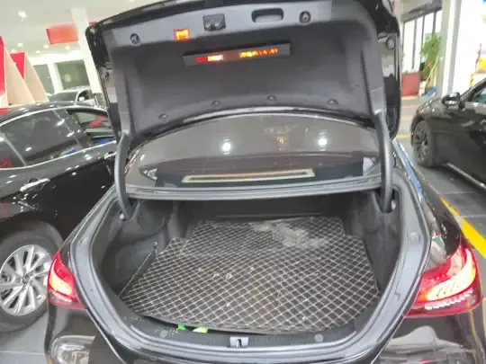 Mercedes-Benz E-Class 2023 (95100 км)