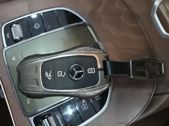 Mercedes-Benz E-Class 2023 (95100 км)