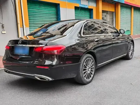 Mercedes-Benz E-Class 2023 (95100 км)