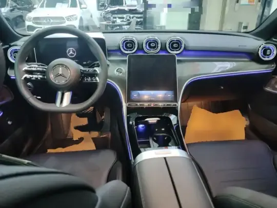 Mercedes-Benz C-Class 2023 (15800 км)