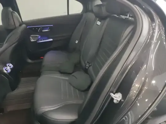 Mercedes-Benz C-Class 2023 (15800 км)