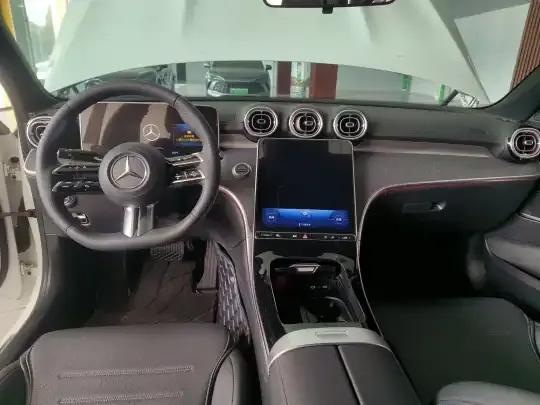 Mercedes-Benz C-Class 2023 (43000 км)