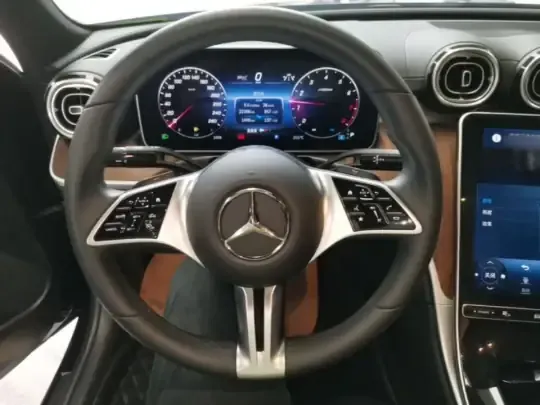 Mercedes-Benz C-Class 2023 (22200 км)