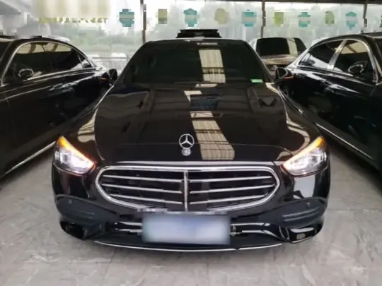 Mercedes-Benz C-Class 2023 (22200 км)