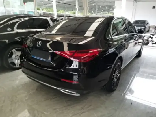 Mercedes-Benz C-Class 2023 (22200 км)