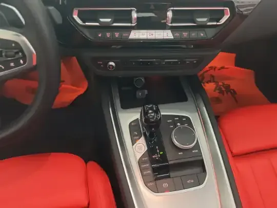 BMW Z4 2023 (28200 км)