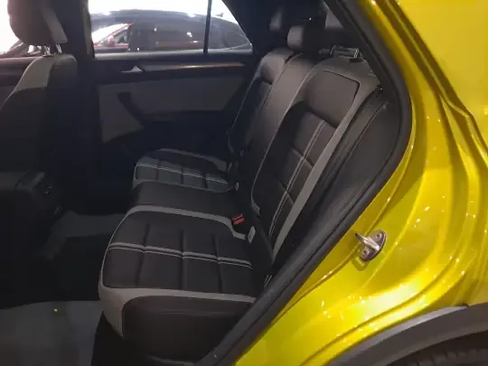 Volkswagen T-ROC 2023 (8700 км)