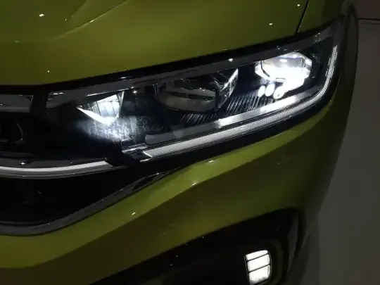 Volkswagen T-ROC 2023 (8700 км)