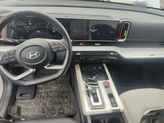 Hyundai ix35 2023 (2400 км)