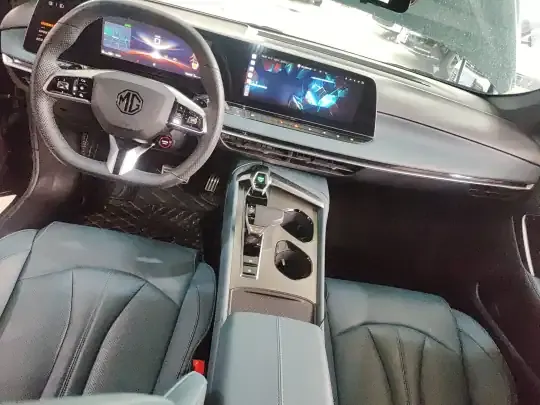 MG 7 2023 (15700 км)