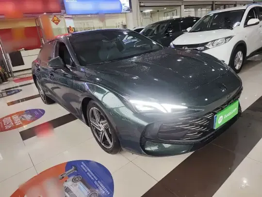 MG 7 2023 (15700 км)