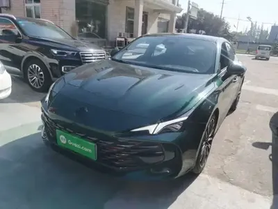 MG 7 2023 (18100 км)
