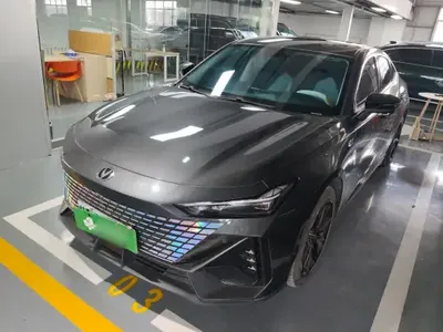 CHANGAN UNI-V iDD 2023 (33400 км)