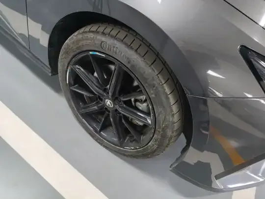 CHANGAN UNI-V iDD 2023 (33400 км)