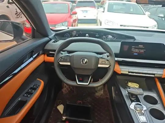 CHANGAN UNI-V 2023 (19000 км)