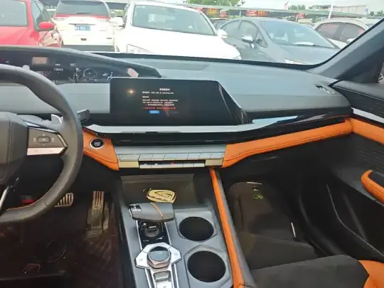 CHANGAN UNI-V 2023 (19000 км)