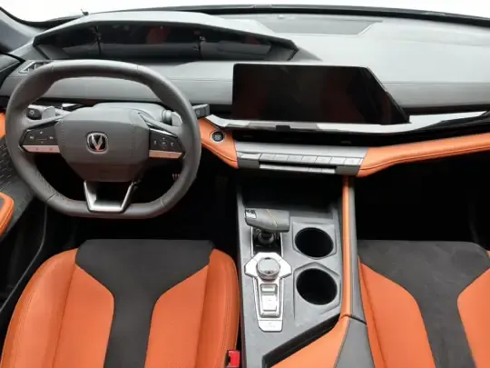 CHANGAN UNI-V 2023 (19000 км)