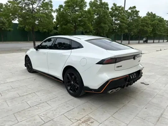 CHANGAN UNI-V 2023 (19000 км)