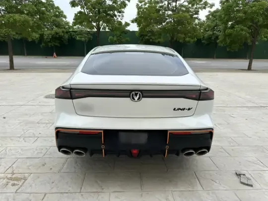 CHANGAN UNI-V 2023 (19000 км)