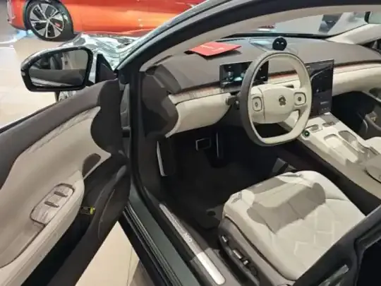 Nio ET7 2023 (29900 км)