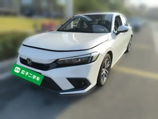Honda Civic 2023 (18700 км)