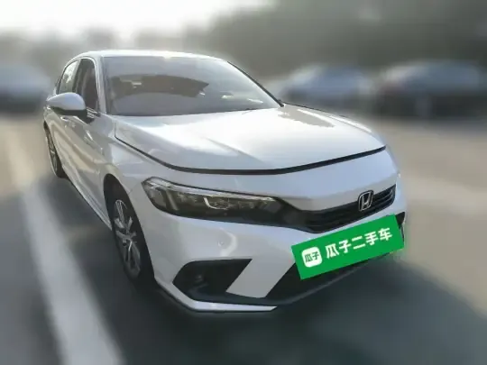 Honda Civic 2023 (18700 км)