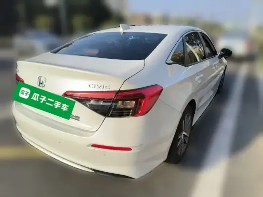Honda Civic 2023 (18700 км)
